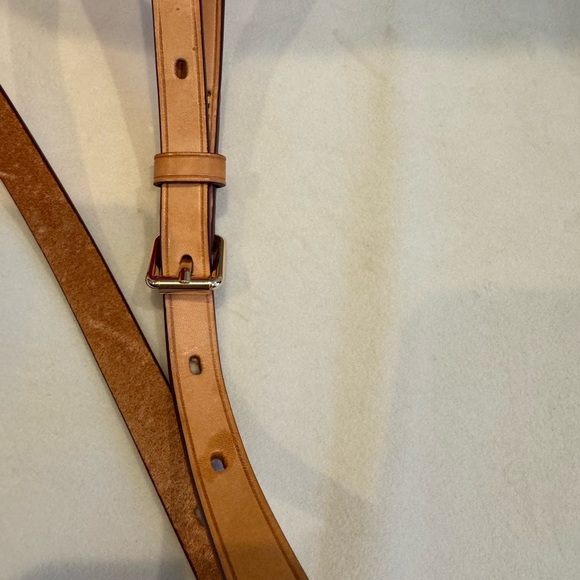 Dooney & Bourke Patent Leather Crossbody Handbag - Picture 4 of 16